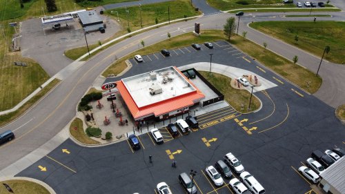 How a second drive-thru lane boosted sales for an A&W franchisee