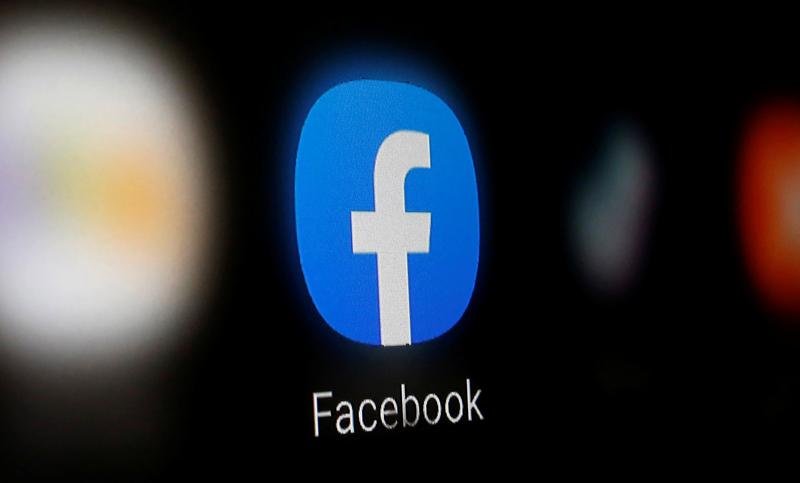 Facebook accuses Apple of anticompetitive behavior over privacy changes