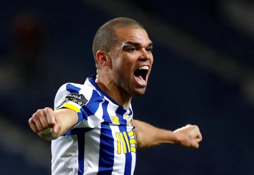 Soccer-Porto's Pepe fit for Chelsea clash, coach Conceicao says