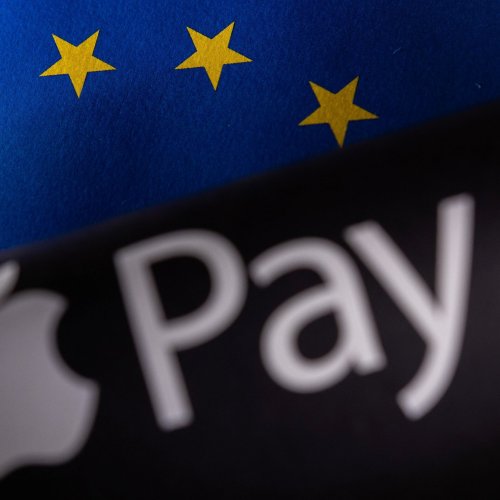 Exclusive: Apple offers to let rivals access tap-and-go tech in EU antitrust case