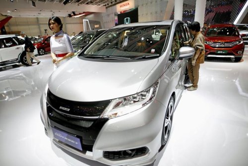 Indonesia expands tax breaks for sales of bigger cars