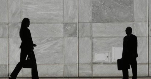 Women make up 40% of boards at top UK companies for first time