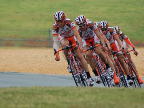 Key Collaboration and Communication Tips and Practices for Hybrid Work