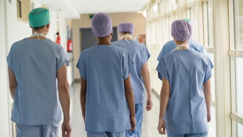 Médecins étrangers: quand la France recrute au détriment de l'Afrique
