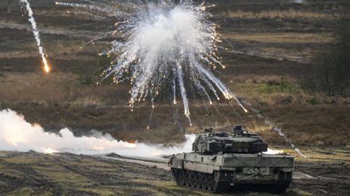 Promised German and British tanks arrive in Ukraine