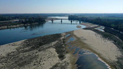Waterways run dry as crippling Italian drought shifts southwards