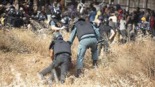 Sidération après les tentatives de franchissement de la frontière entre le Maroc et Melilla