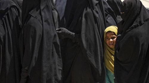 Femmes et enfants de jihadistes: «Rapatriez-les», l'appel des associations à Emmanuel Macron