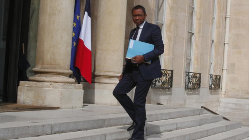 Right-wing outcry as historian Pap Ndiaye heads up French education ministry
