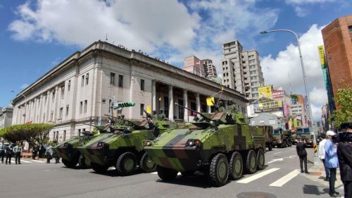 Revue de presse française - À la Une: le conflit entre la Chine et Taïwan pourrait-il déclencher la Troisième Guerre mondiale ?
