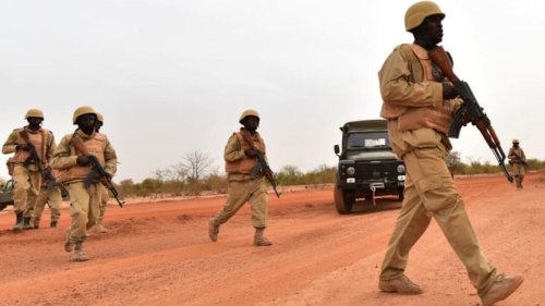 Burkina Faso: le recrutement de volontaires face au terrorisme dépasse les objectifs fixés
