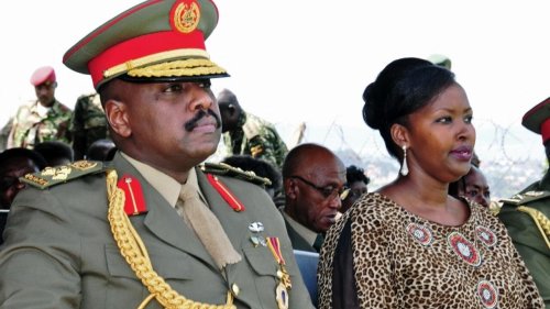 Ouganda: après des «tweets», le fils du président Museveni remplacé à la tête de l’armée de terre