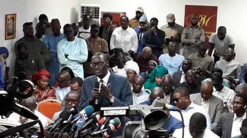 塞內加爾成立“Fippu”陣線 要求最遲於4月2日舉行總統選舉