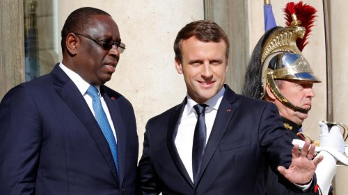 Revue de presse Afrique - À la Une: la porte de sortie de Macron à Macky Sall