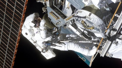 Former French astronaut Philippe Perrin recounts spacewalks as ISS turns 25
