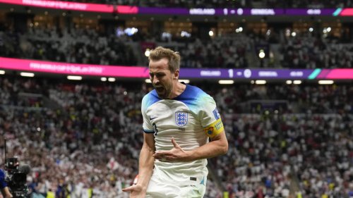 England sweep past Senegal to set up last eight clash with France at World Cup
