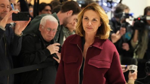 France: au procès de Gérard Depardieu, la plaignante Amélie livre sa version des faits