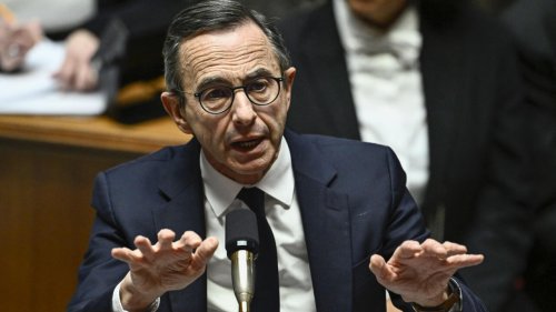 Polémique politique en France après l'assassinat d'un jeune pratiquant dans une mosquée du Gard