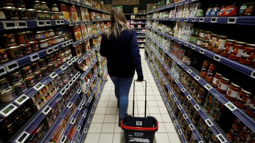 French shoppers promised lower prices as food industry threatened with sanctions