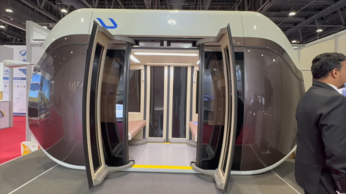 Reportage international - Aux Émirats arabes unis, un téléphérique urbain futuriste se développe