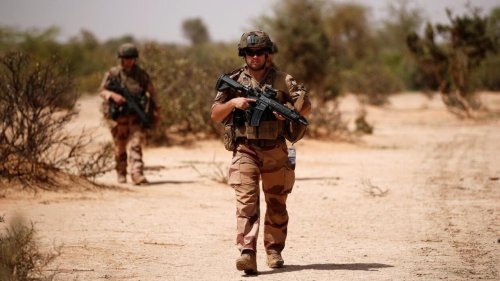 Lignes de défense - Trente ans du COS: les nouveaux enjeux des forces spéciales françaises