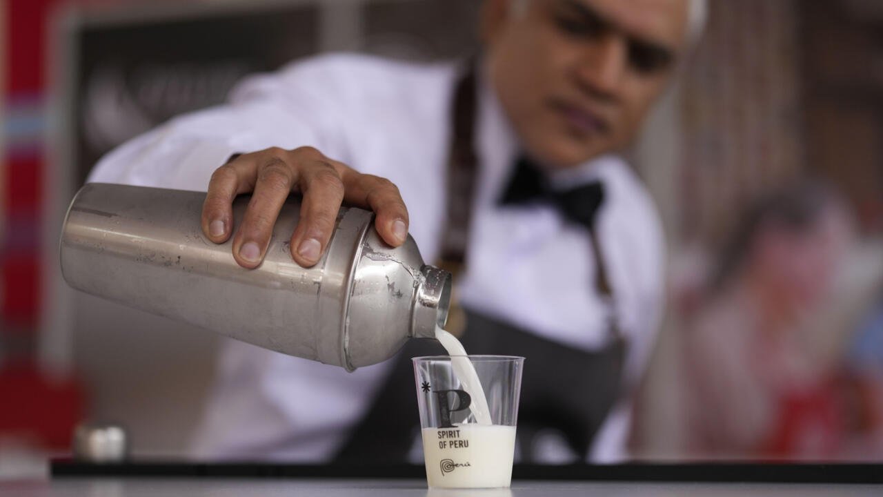 Reportage international – Entre le Chili et le Pérou, le «Pisco Sour», le cocktail de la discorde