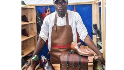 La vie ici - Maître-bottier à Cotonou au Bénin