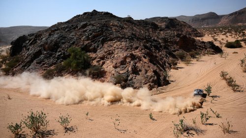 French investigators unable to examine Dakar Rally car explosion in Saudi Arabia