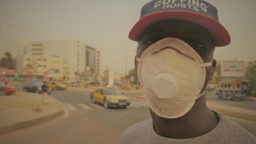 L'Harmattan survole le Sénégal, Dakar sous la poussière