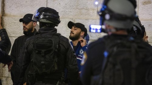 Jérusalem: affrontement entre manifestants et police israélienne lors des obsèques d'un Palestinien