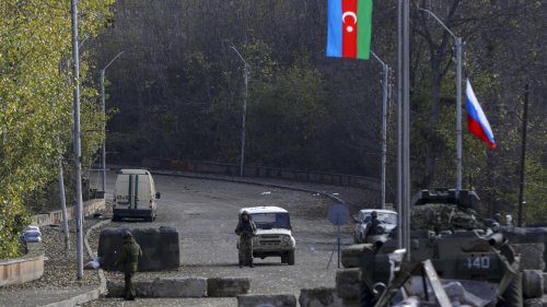 Haut-Karabakh: pourquoi la force d'interposition russe se retire de la région ?