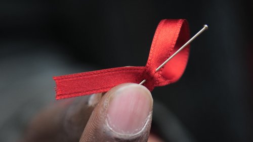 醫生無疆界在幾內亞抗艾滋病