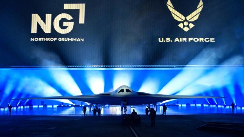 Les Etats-Unis dévoilent un nouveau bombardier stratégique, le B-21 Raider