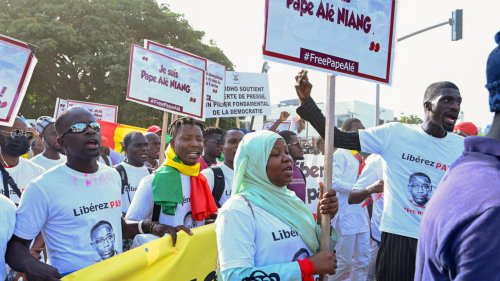 Sénégal: le journaliste Pape Alé Niang entendu par la justice pour la première fois