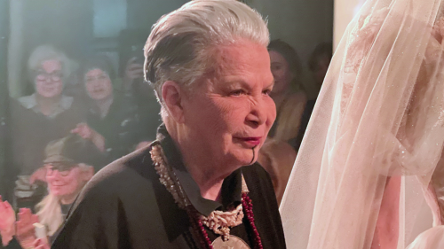 La styliste Yasmina Chellali, 84 ans, et toujours à la mode