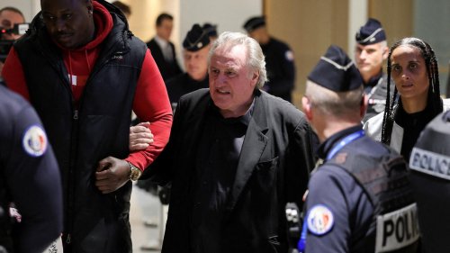 France: l'acteur Gérard Depardieu condamné à 18 mois de prison avec sursis pour agressions sexuelles