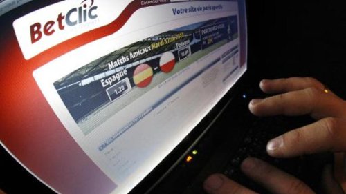 Au Sénégal, les nombreuses applications de paris sportifs font des ravages