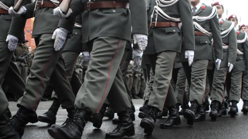 Reportage international - La milice autrichienne, une réserve mobilisable en cas de crise
