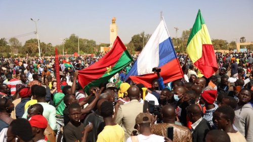 Coup d’État au Burkina: la classe politique se dit disponible au dialogue