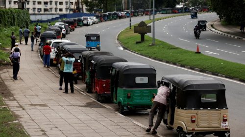 Sri Lanka: le pays est à l'arrêt, les stations-service n'ont plus d'essence