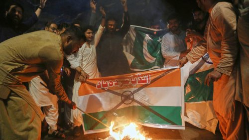 [EN DIRECT] L'Inde mène des frappes aériennes au Pakistan, qui réplique par des tirs d'artillerie