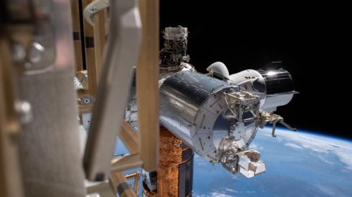 EU reveals ambitious project to build and print objects in space