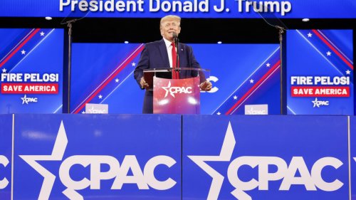 Discours fleuve de Trump contre Biden à la Conférence des conservateurs CPAC