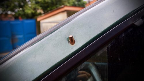 Reportage Afrique - En Guinée, un danger venu du ciel: la menace des balles perdues