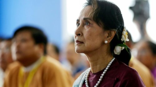 Birmanie: la junte resserre son emprise sur Aung San Suu Kyi