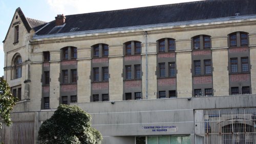 Grand reportage - Le Centre Pénitentiaire de Rennes: le corps des femmes en prison