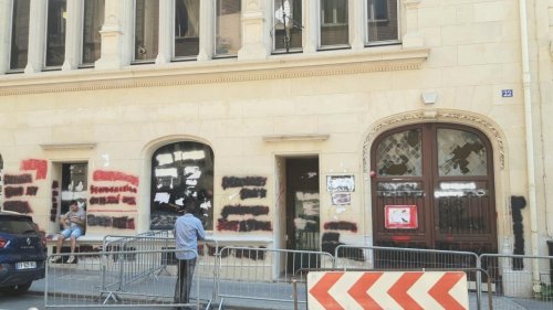 Le consulat du Sénégal à Paris fermé après des actes de vandalisme