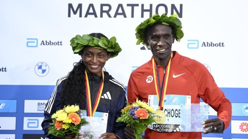 Marathon de Berlin: Tigist Assefa s'empare du record du monde, Eliud Kipchoge sacré pour la 5e fois