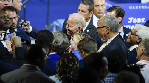 États-Unis: dans l'Ohio, Biden défend ses réformes économiques