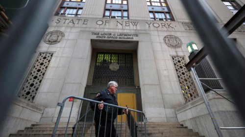 La justice de New York repousse la décision sur une possible inculpation pénale de Trump
